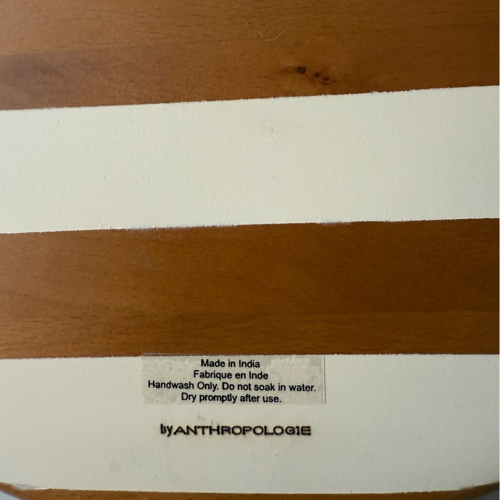 NWT Anthropologie Catania Round Wood Serving Board - Picture 5 of 5